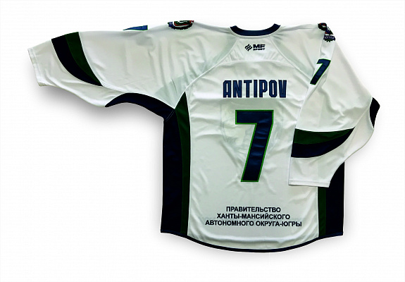 Анатомический крой, аппликация вышивкой "ЮГРА" (М607)